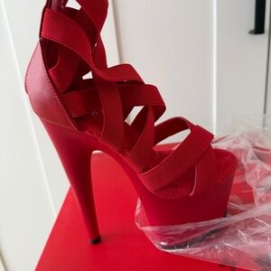 Pleaser Platform Shoes Size 5 - NEW IN BOX